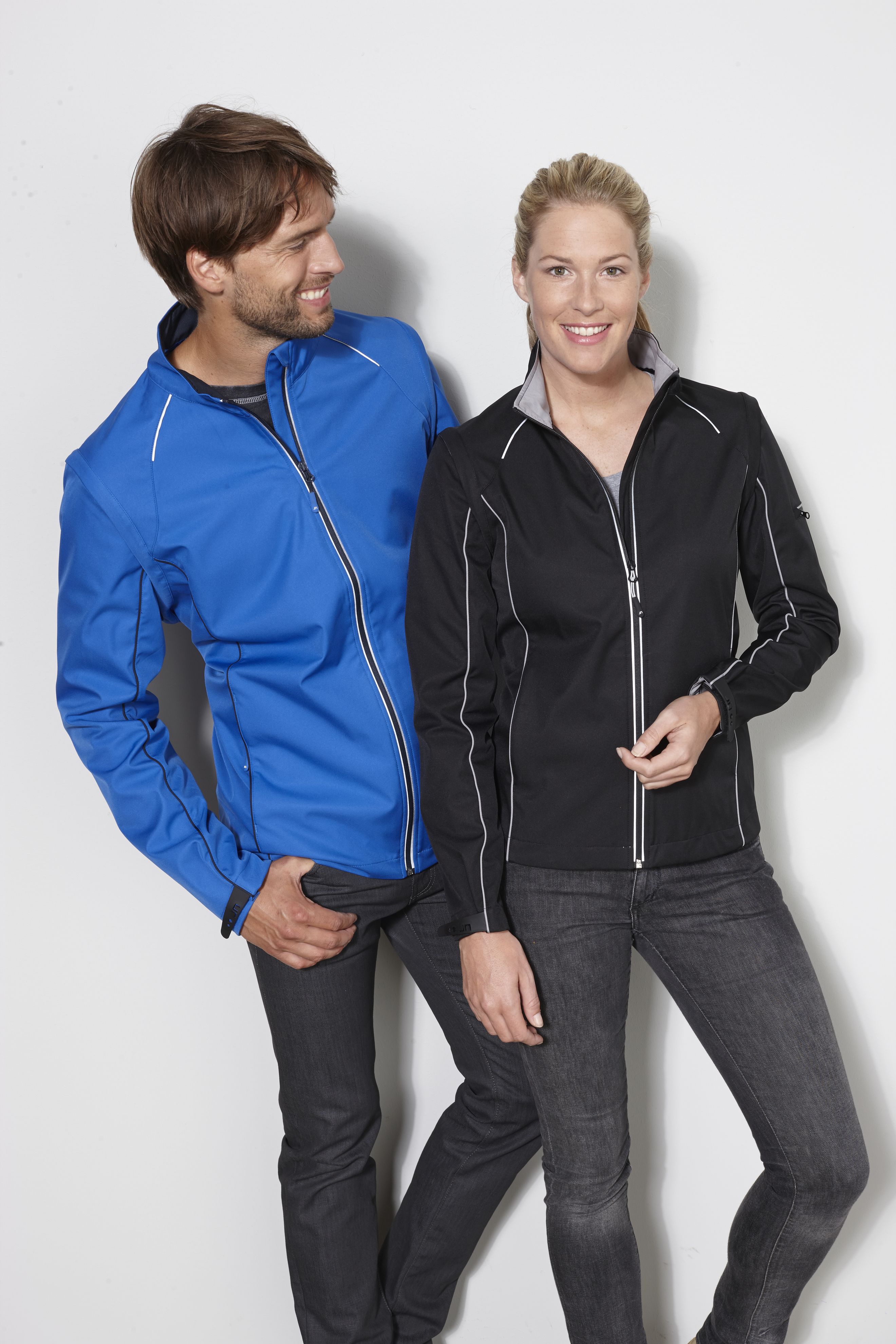 Men's Zip-Off Softshell Jacket JN1122 2 in 1 Jacke mit abzippbaren Ärmeln